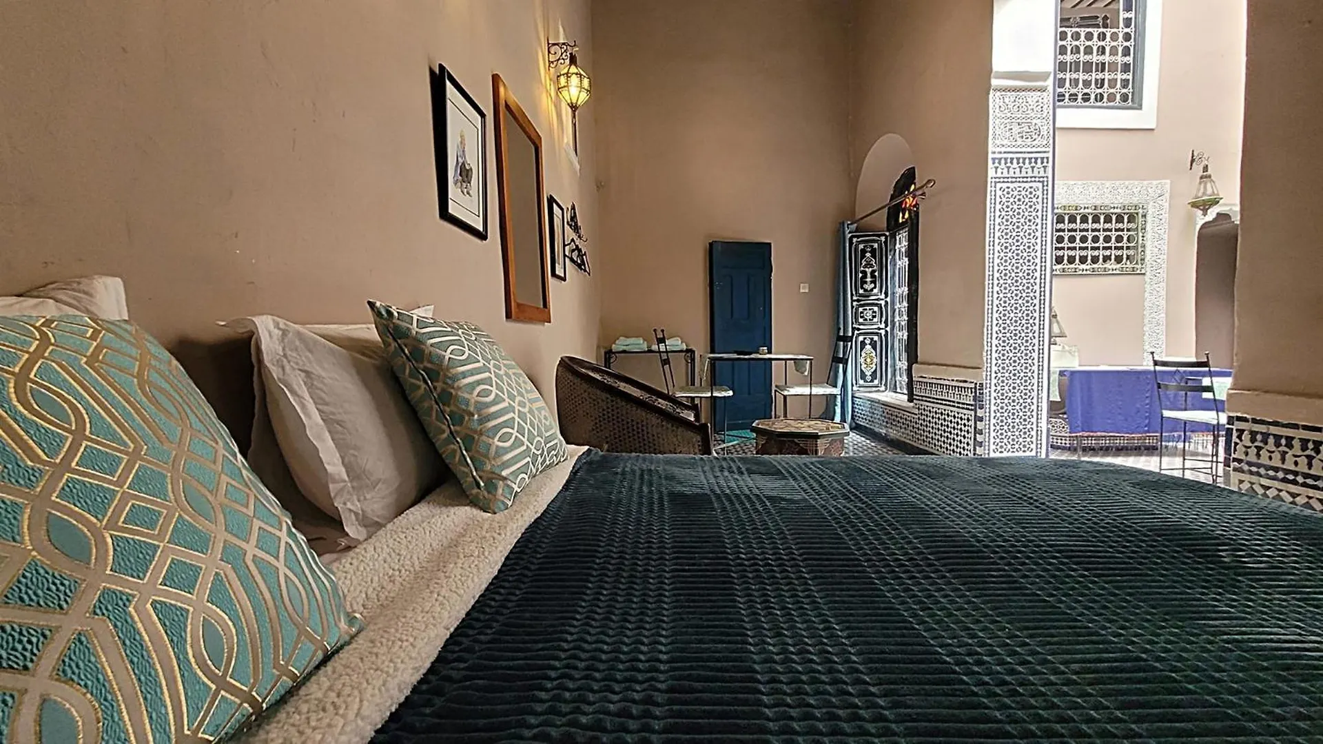 Riad Dar Alma Fez 0*,  Marocco